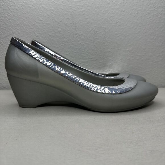 CROCS LINA Wedge Slip On Gray Silver Hammered Trim Shoes - Picture 1 of 8